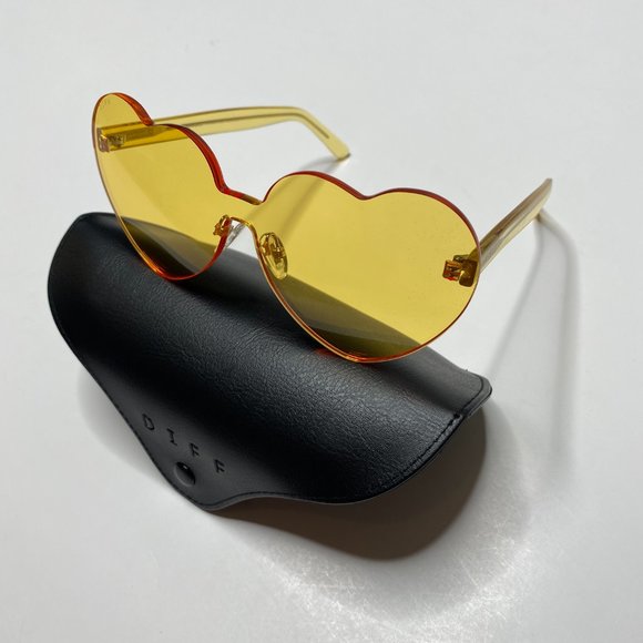 DIFF Eyewear - Rio 64mm Sunglasses Yellow NWT - Picture 8 of 8